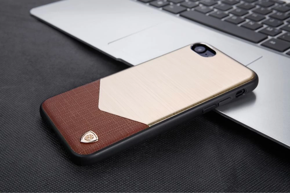 Apple iPhone 7 dėklas auksinis Nillkin Lensen