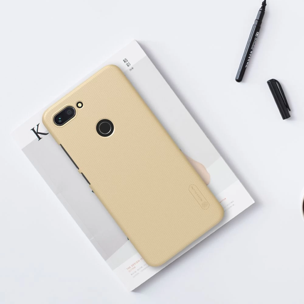 Xiaomi Mi 8 Lite suojakuori kultainen Super Frosted Shield