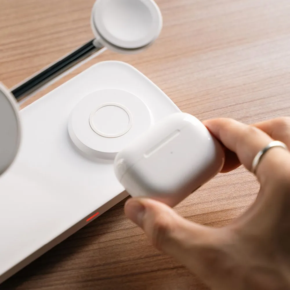Bezvadu lādētājs  RINGKE 3IN1 QI2 MAGNETIC MAGSAFE WIRELESS CHARGER balts