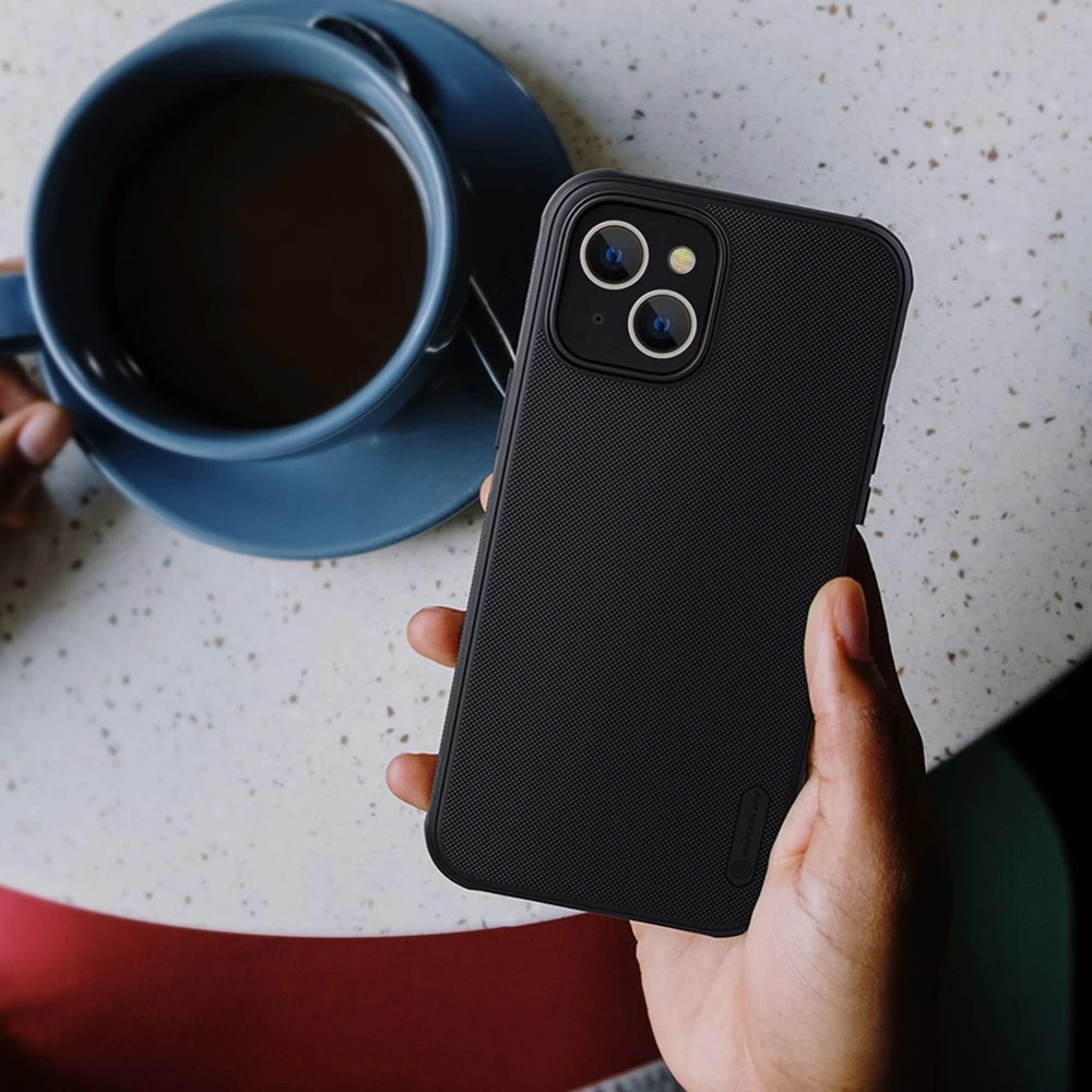 Apple iPhone 14 suojakuori punainen Nillkin Super Frosted Shield Pro