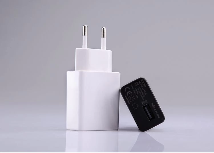 Datu kabeļi AC Adapter Universal EU  balts