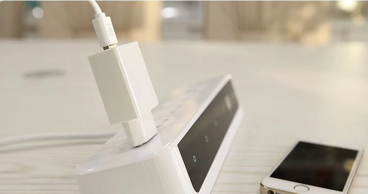 Datu kabeļi AC Adapter Universal EU  balts