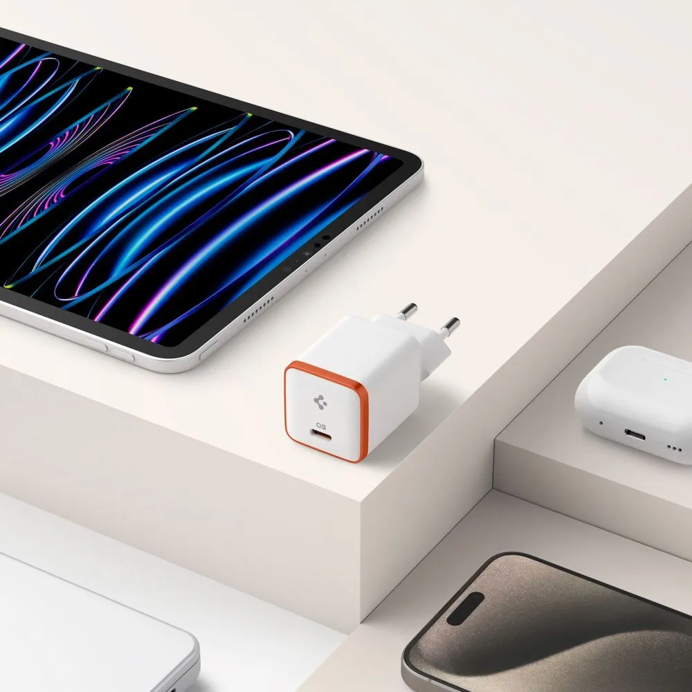  Datu kabeļi SPIGEN EE301EU ARCSTATION ESSENTIAL CHARGER 30W  balts